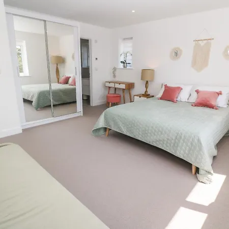 Holiday home Sandy Cove *